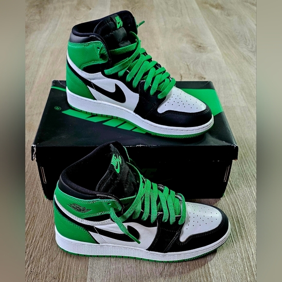 Size 7Y Nike Air Jordan 1 Retro High OG GS "Lucky Green" - Picture 2 of 11